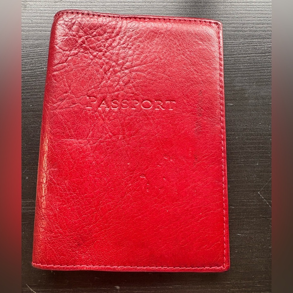 Ralph Lauren 100% Leather Passport Holder Red Case (Authentic) Gold